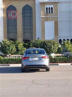 کرایسلەر 200